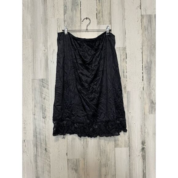 Woman’s skirt inner slip lingerie - Picture 1 of 7